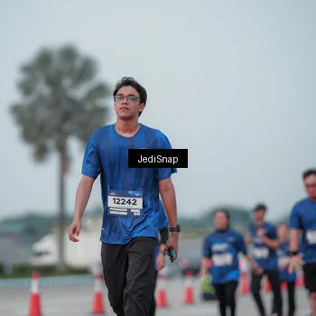 Runner Photo 7553796