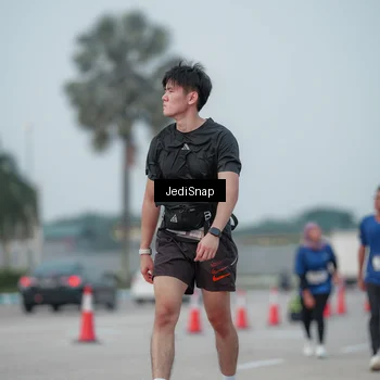 Runner Photo 7553797