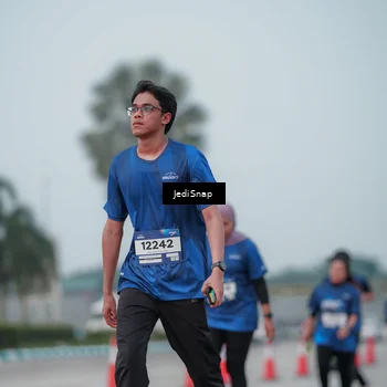 Runner Photo 7553799