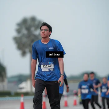 Runner Photo 7553802