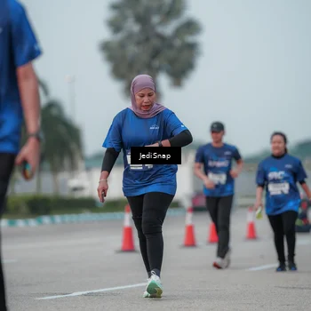 Runner Photo 7553806