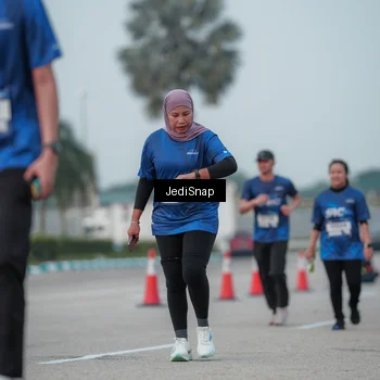Runner Photo 7553808