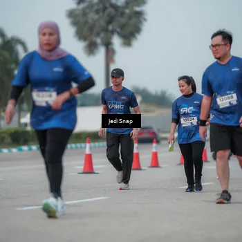 Runner Photo 7553809