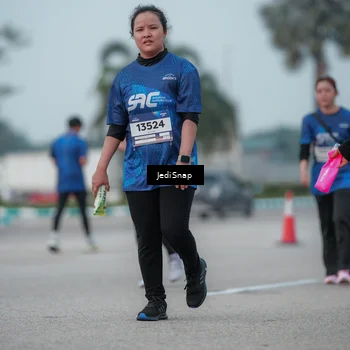 Runner Photo 7553837