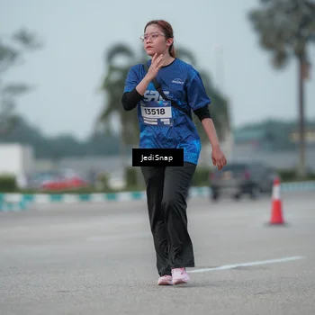 Runner Photo 7553844