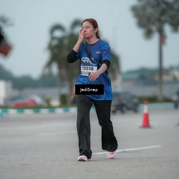 Runner Photo 7553846