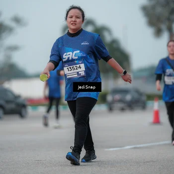 Runner Photo 7553849