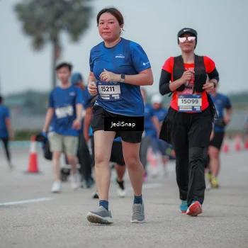Runner Photo 7553854