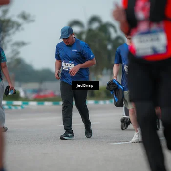 Runner Photo 7553867