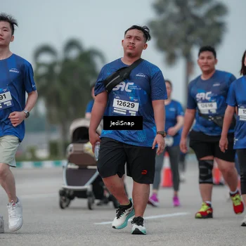 Runner Photo 7553872