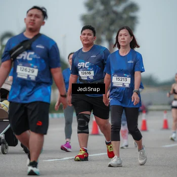 Runner Photo 7553877