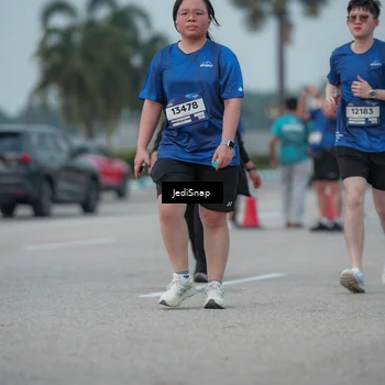 Runner Photo 7553913
