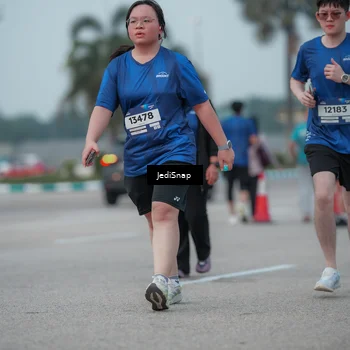 Runner Photo 7553914
