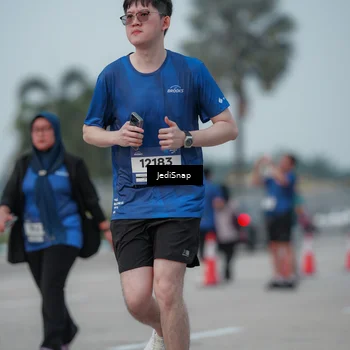 Runner Photo 7553927