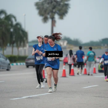 Runner Photo 7553933