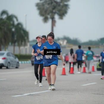 Runner Photo 7553938