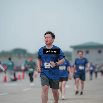 Runner Photo 7553950