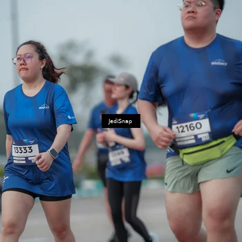 Runner Photo 7553956