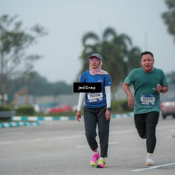 Runner Photo 7553959