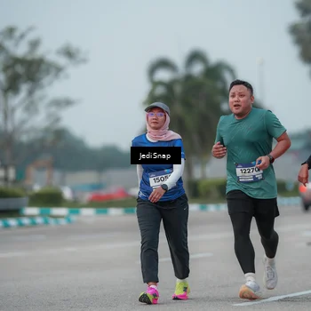 Runner Photo 7553962