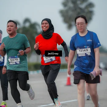 Runner Photo 7553965
