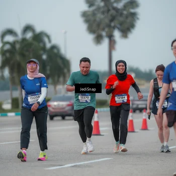 Runner Photo 7553966