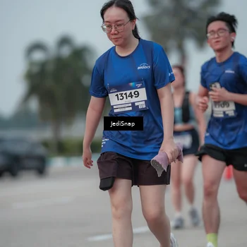 Runner Photo 7553972