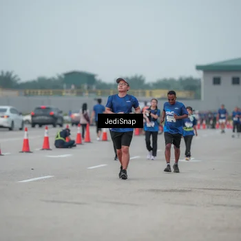 Runner Photo 7553983