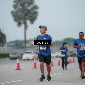 Runner Photo 7553992