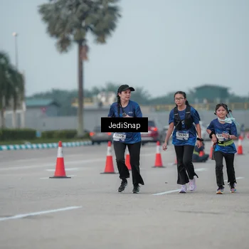 Runner Photo 7554003