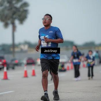 Runner Photo 7554006