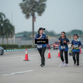 Runner Photo 7554010