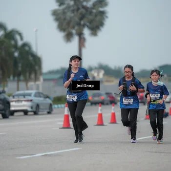 Runner Photo 7554015