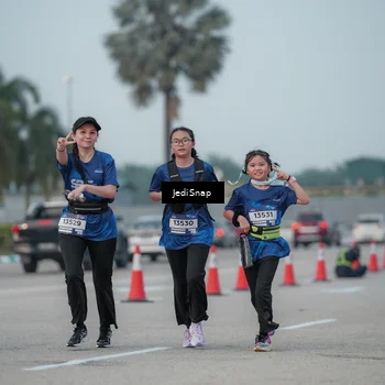 Runner Photo 7554017
