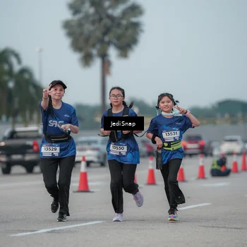 Runner Photo 7554021