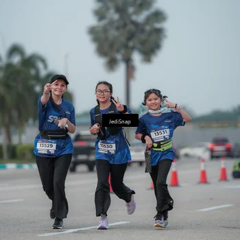Runner Photo 7554024