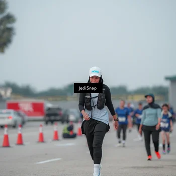 Runner Photo 7554033