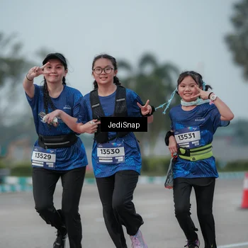 Runner Photo 7554035