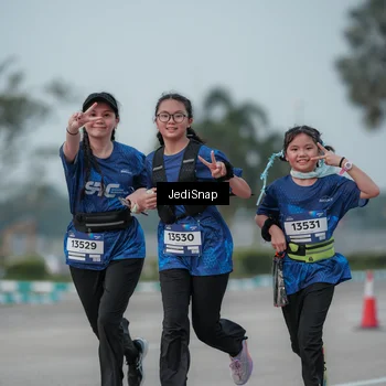 Runner Photo 7554038