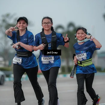 Runner Photo 7554043