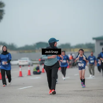 Runner Photo 7554045
