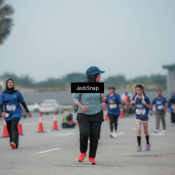 Runner Photo 7554052