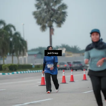 Runner Photo 7554057