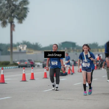 Runner Photo 7554065