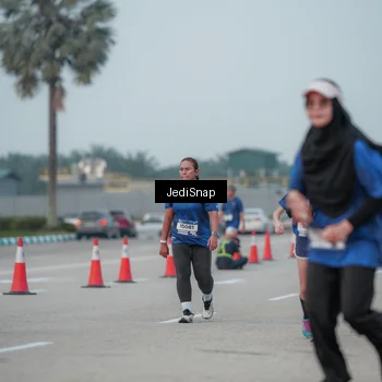 Runner Photo 7554067