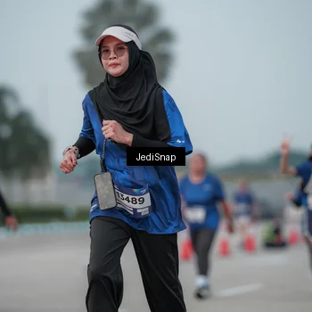 Runner Photo 7554069