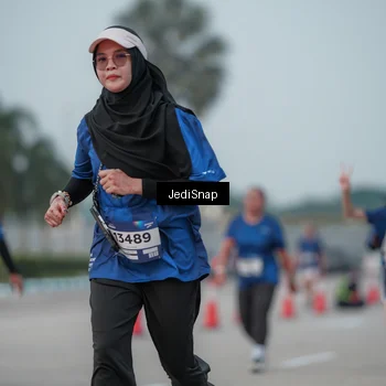 Runner Photo 7554070