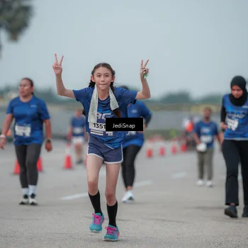 Runner Photo 7554072