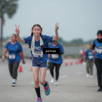 Runner Photo 7554076