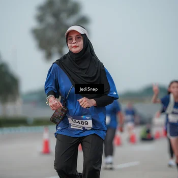 Runner Photo 7554077